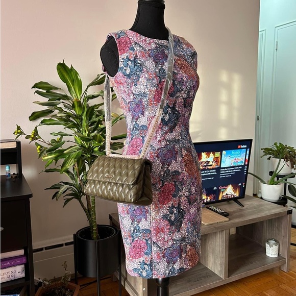 Medium size ladies bag - Picture 1 of 16